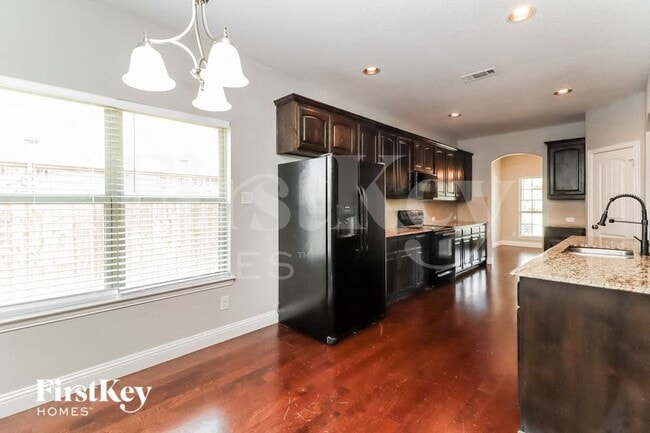 Foto del edificio - 3031 Carlton Pkwy