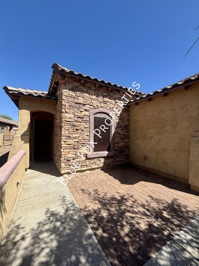Building Photo - 14340 S Via Gualda