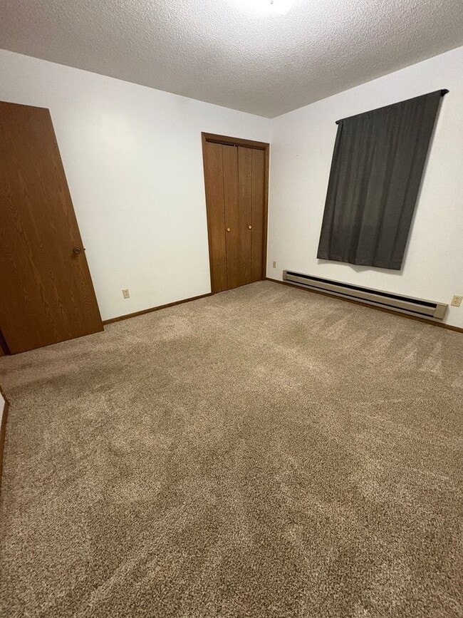 Building Photo - CB-1