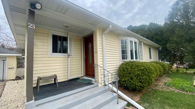 front entrance - 23 Frederick Cir
