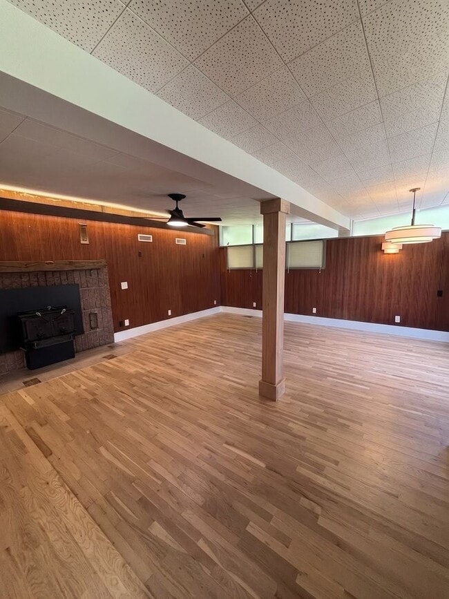 Building Photo - Updated Rancher in Norris!!