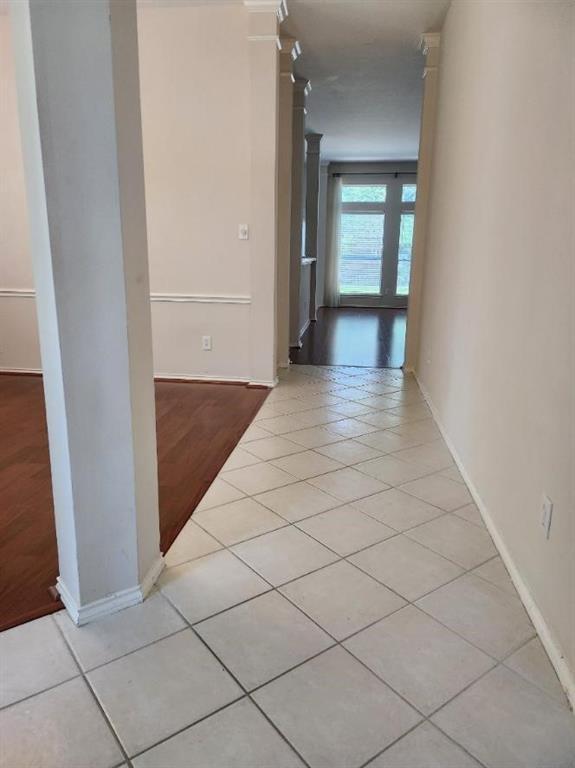 Building Photo - 3606 Chesapeake Ct