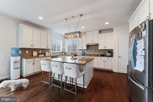 Foto del edificio - 6526 Wayside Pl