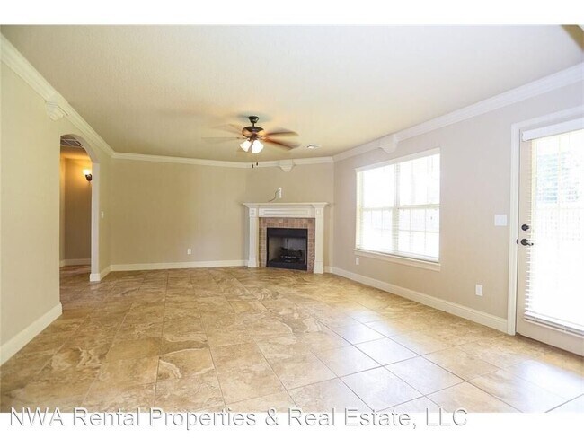 Foto del edificio - 3 br, 2 bath House - 2701 SW Tanglewood Ave