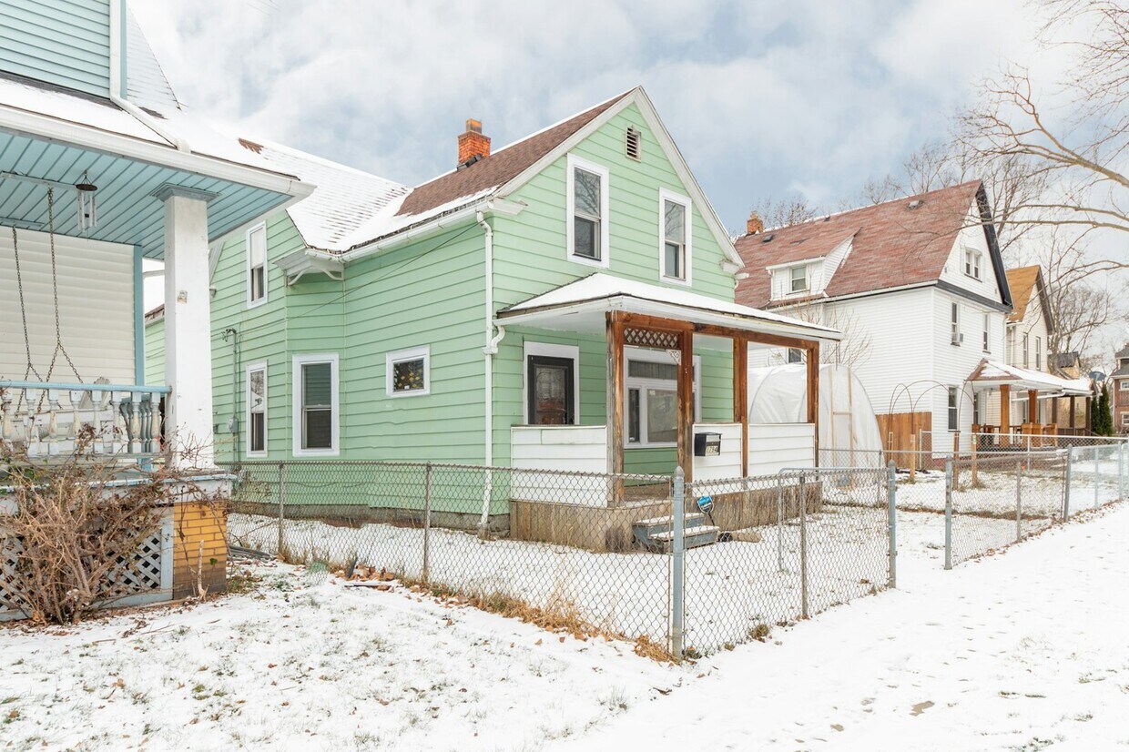 Foto principal - 3794 W 38th St