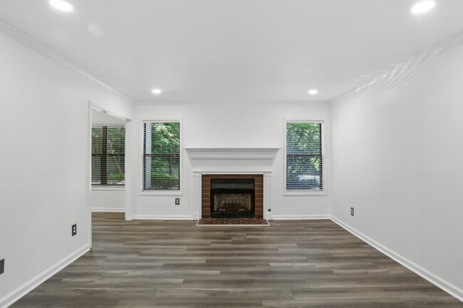 Sala de estar principal - 1612 Huntingdon Chase