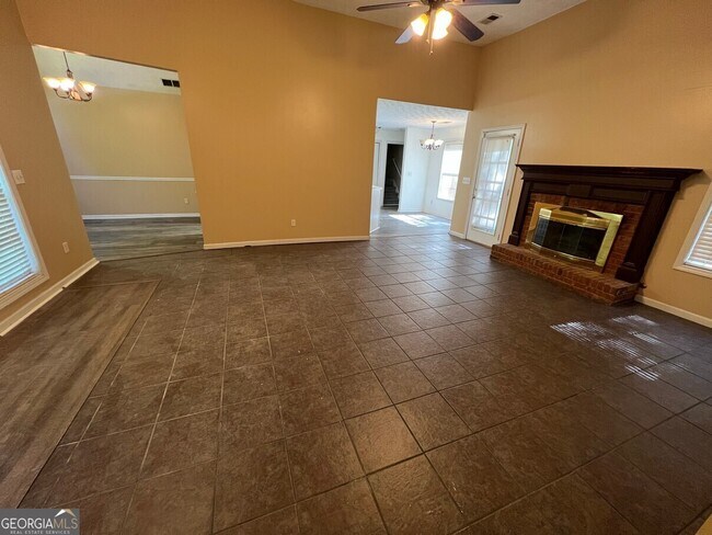 Building Photo - 270 Flowers Dr