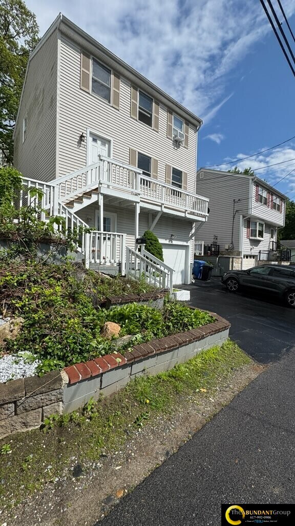 Foto del edificio - 118 Montclair Ave