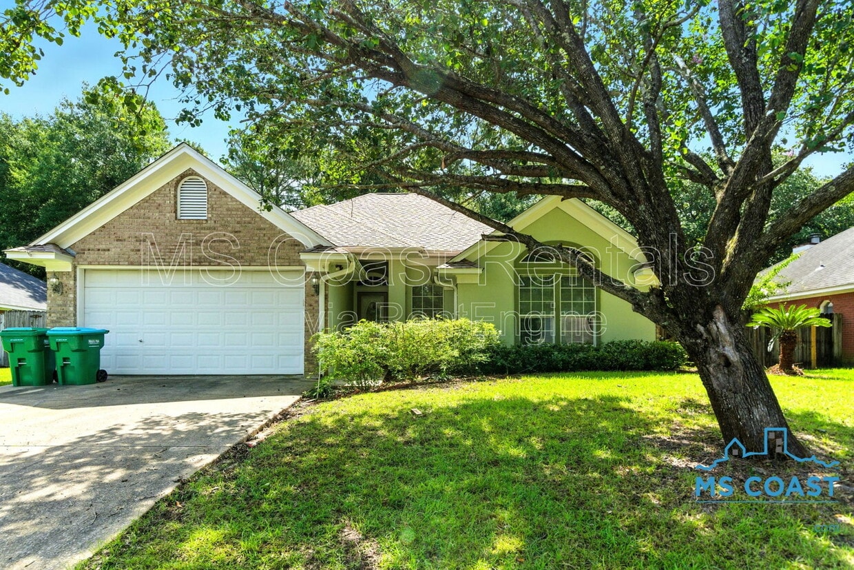 Primary Photo - 11360 Creek Dr