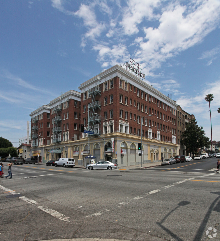 Primary Photo - Mayan Apartments