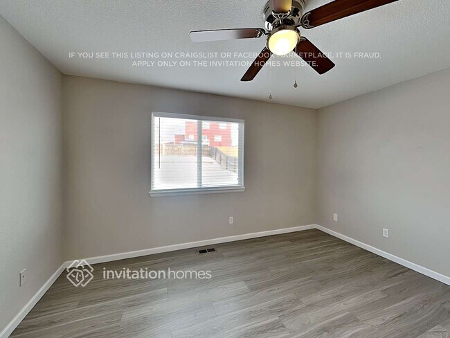 Foto del edificio - 10737 Darneal Dr