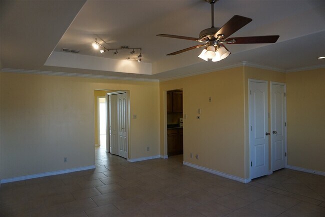Building Photo - 9805 Sterling Loop