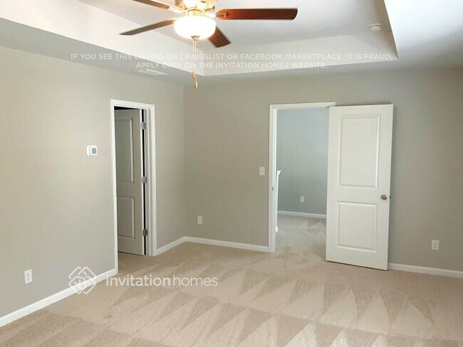 Building Photo - 131 Woodland Manor
