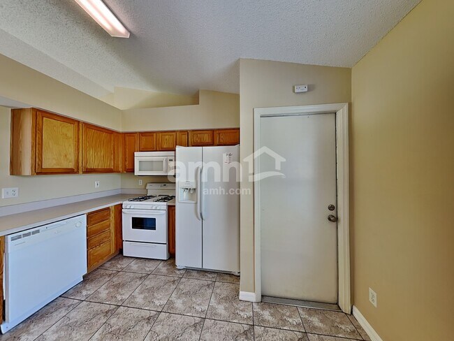 Foto del edificio - 12001 Goldenstar Ln