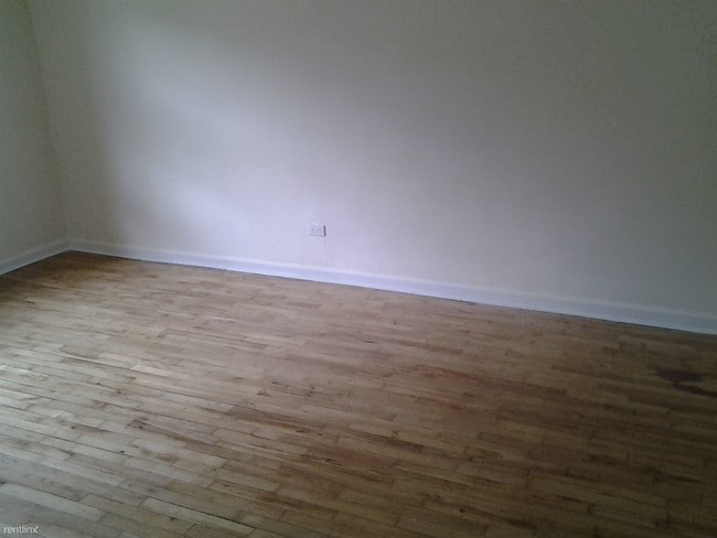 Building Photo - 15022 72nd Dr