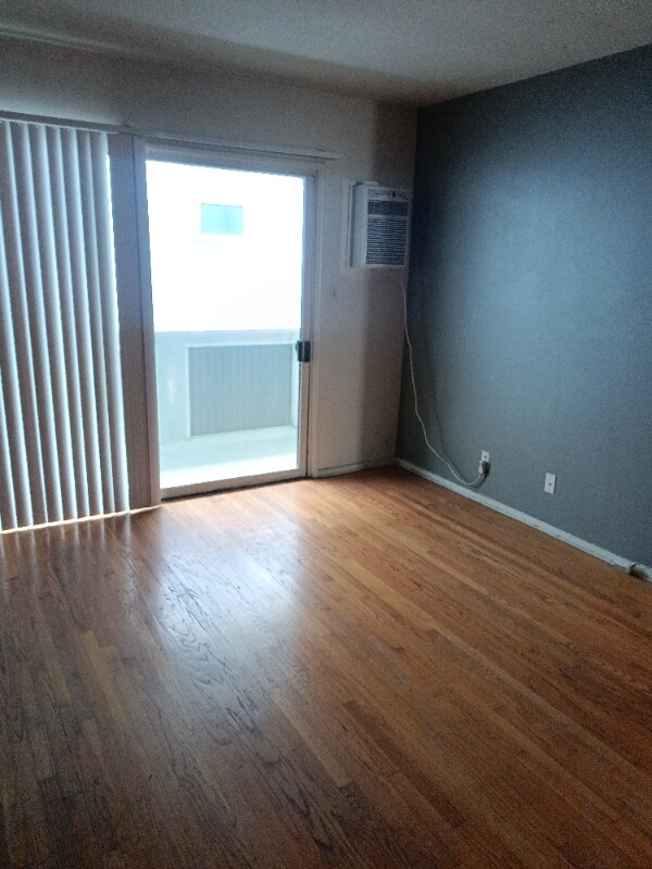 Foto del edificio - 1128 S Bedford St