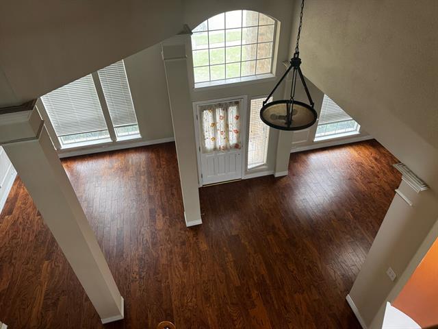 Foto del edificio - 129 Longmeadow Dr