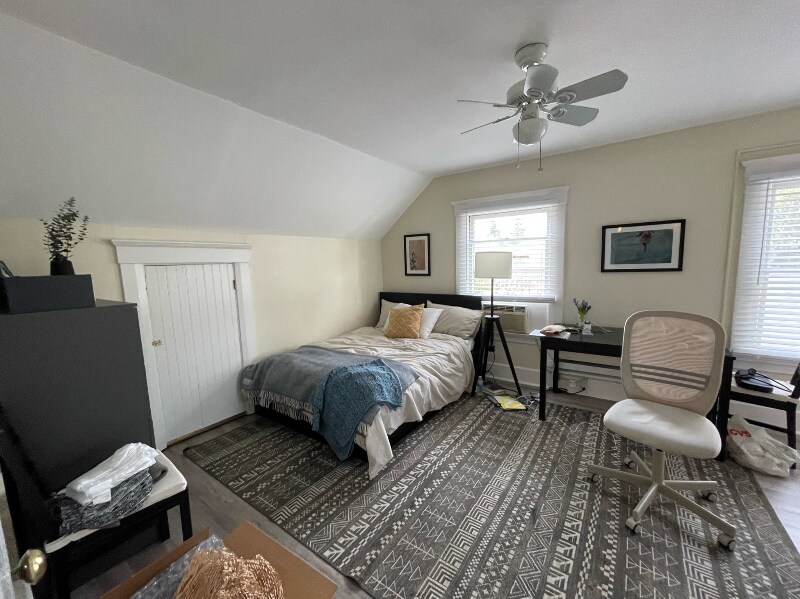 Foto principal - 251 Emerson St