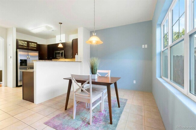 Foto del edificio - 7329 Lowell Blvd