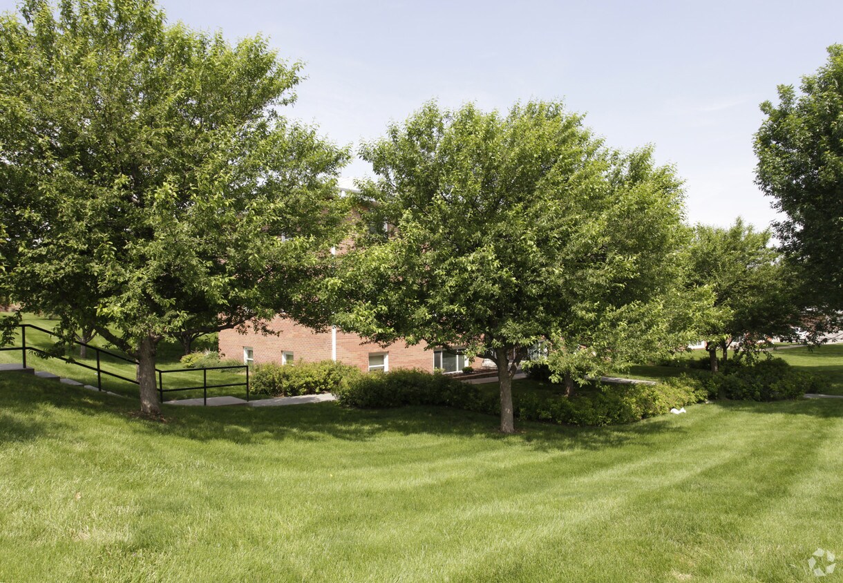 Building Photo - 1808 N 73rd St