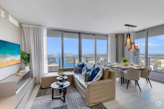 Building Photo - 4010 S Ocean Dr