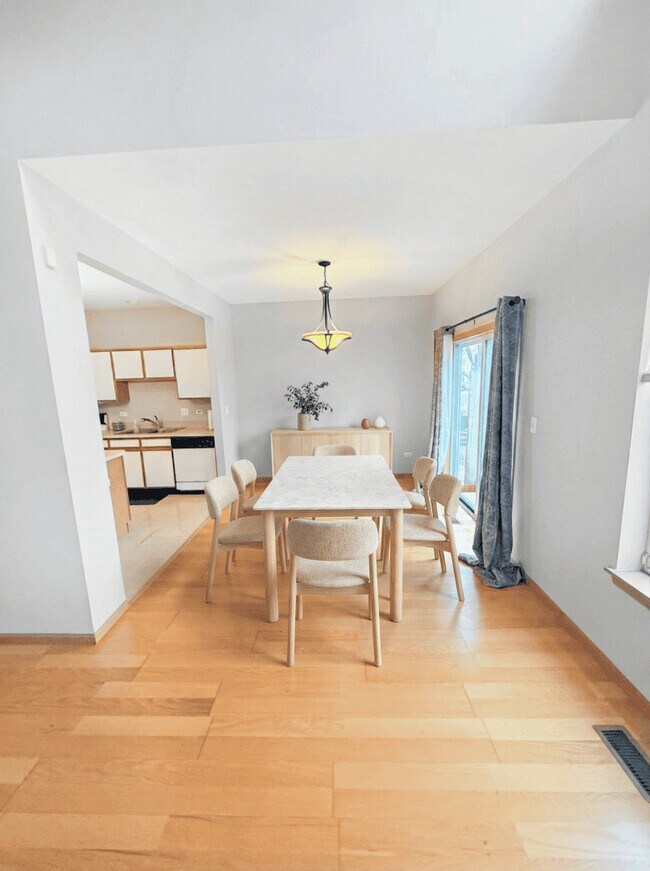 Foto del edificio - 1533 Keystone Ct