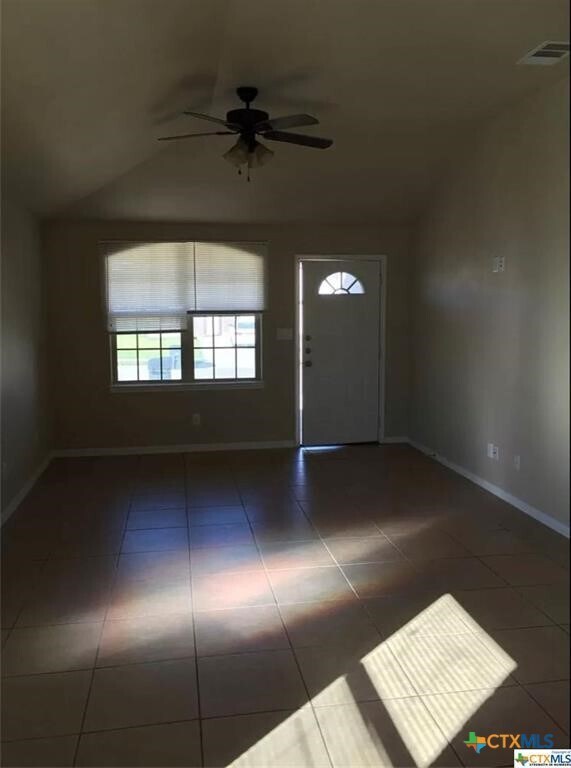 Foto del edificio - 1208 Cavalry Ln