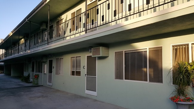 Building Photo - 13429 Camilla St