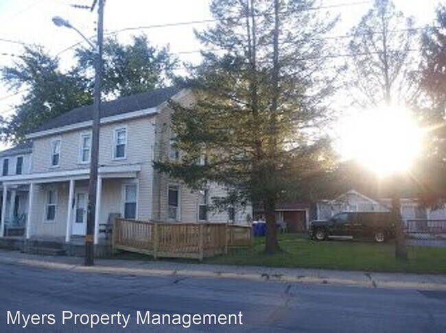 Building Photo - 4 br, 1.5 bath House - 131 Dorman St.