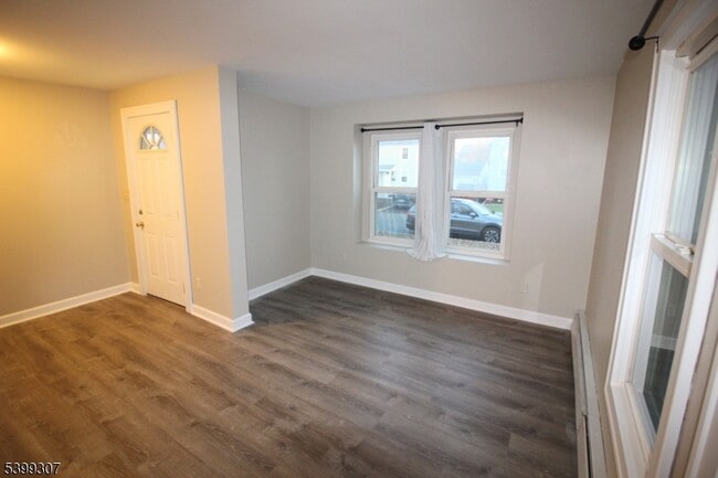 Foto del edificio - 31 Stewart Pl