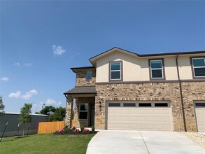 Building Photo - 317 Brody Ln