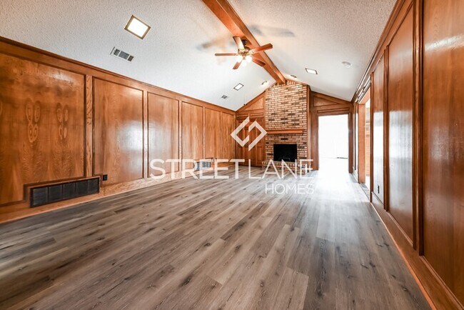 Building Photo - Charming 3 Bedroom in Ducanville!