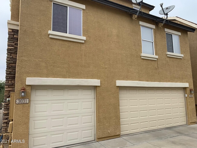 Building Photo - 3031 W Sand Flower Dr