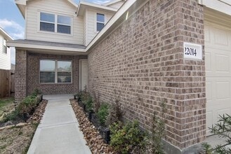 Building Photo - 22014 Birchwood River Trl