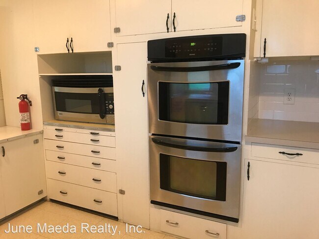 Foto del edificio - 3 br, 2 bath House - 3040 Manoa Rd