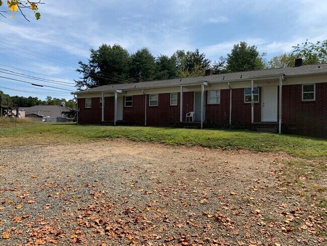 Building Photo - 2122 Haven Cir