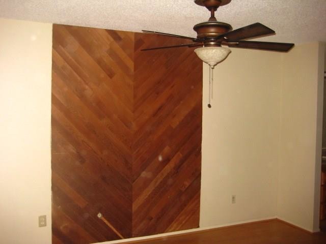Foto del edificio - 6314 Peacock Hills Dr