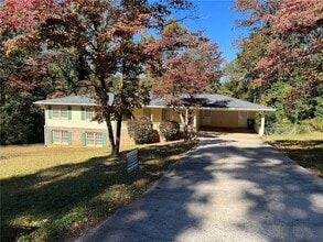 Building Photo - 548 Los Alamos Pl