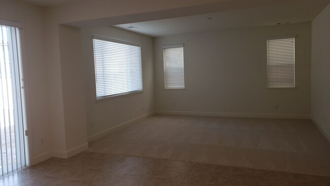 Building Photo - NEW 2170 SQ FT 3 BEDROOM + LOFT/OFFICE, 2 ...