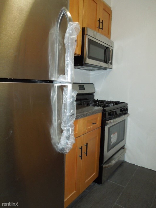 Foto del edificio - 586 Prospect Pl