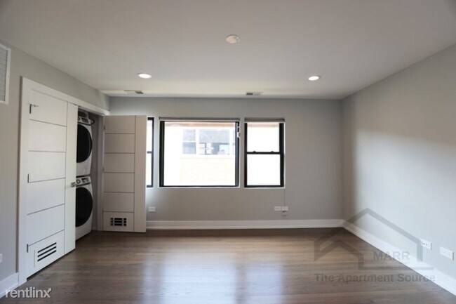 Building Photo - 4516 N Seeley Ave