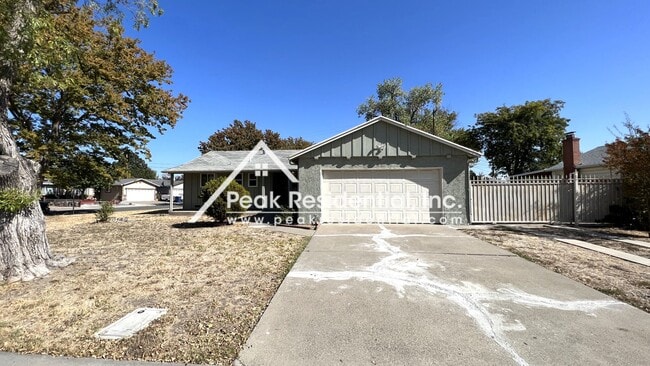 Building Photo - Nice 4bd/3ba House with 2 Car Garage