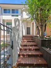 Building Photo - 3516 Bellaire Blvd