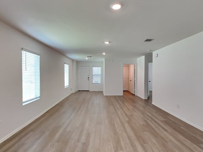 Building Photo - 24123 Sundown Vw Ln