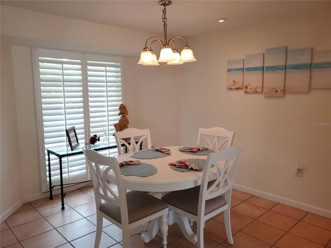 Foto del edificio - 2745 Cardwell Way