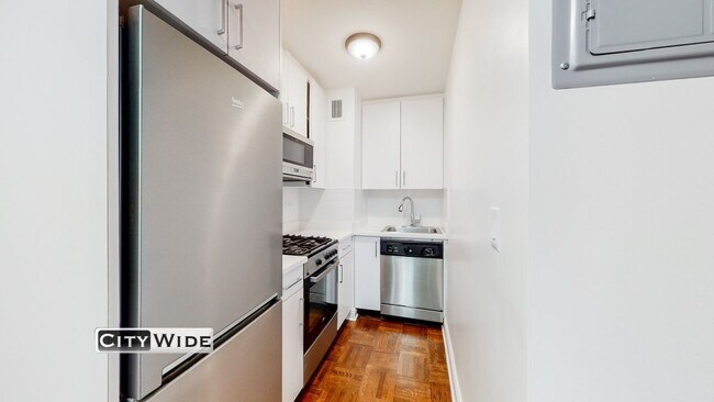 Building Photo - East 56th Street