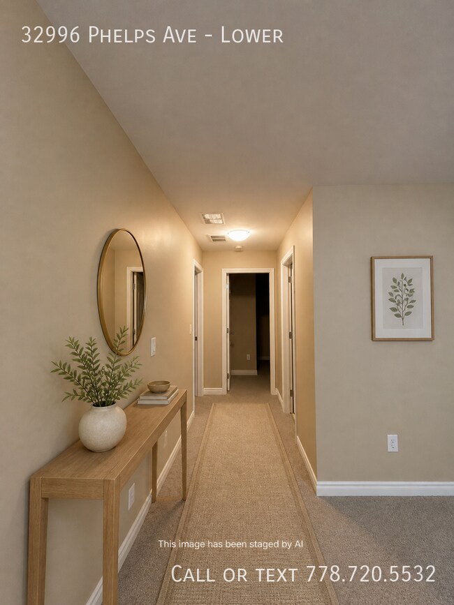Photo du bâtiment - Bright 2 Bed Ground Level Suite