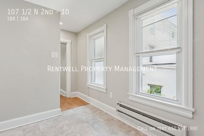 Building Photo - 107 1/2 N 2nd-10