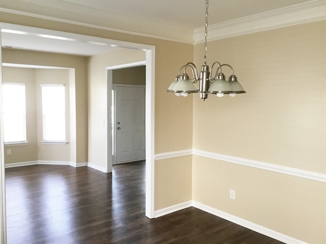 Building Photo - 1635 Swan Dr