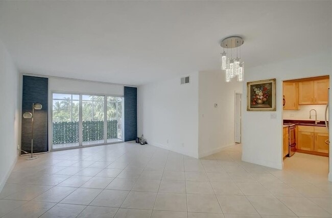 Foto del edificio - 3040 NE 16th Ave